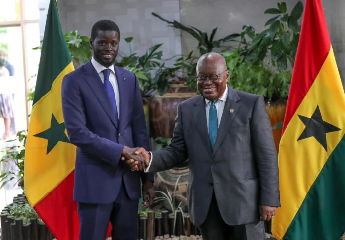 Le PrÃ©sident du SÃ©nÃ©gal Bassirou Diomaye Faye a rencontrÃ© ce vendredi son homologue ghanÃ©en Nana Akufo-Addo. 17 Mai 2024.